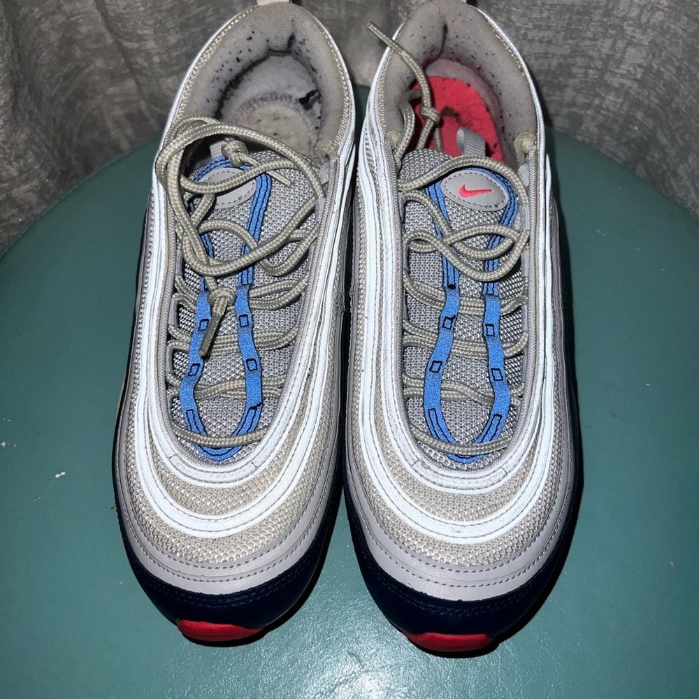 Nike Air Max - Picture 2 of 3